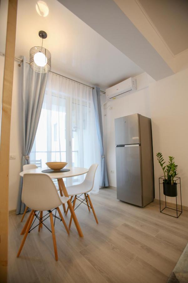 Premium Studios Mamaia Nord - Marea La 50M Navodari Exterior photo