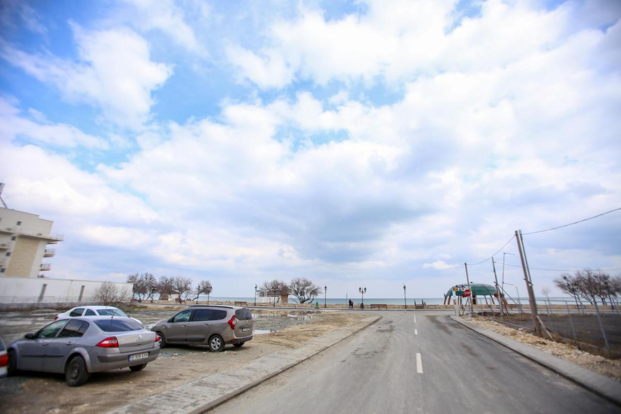 Premium Studios Mamaia Nord - Marea La 50M Navodari Exterior photo