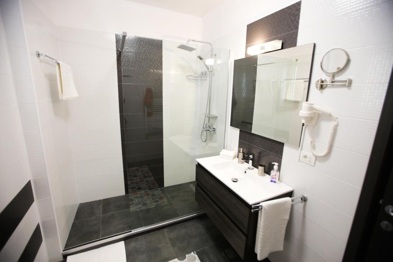 Premium Studios Mamaia Nord - Marea La 50M Navodari Exterior photo